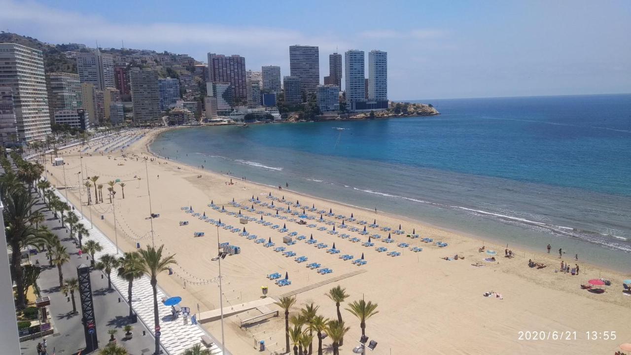 Apto San Angelo Benidorm Vistas Al Mar 400 M Kültér fotó